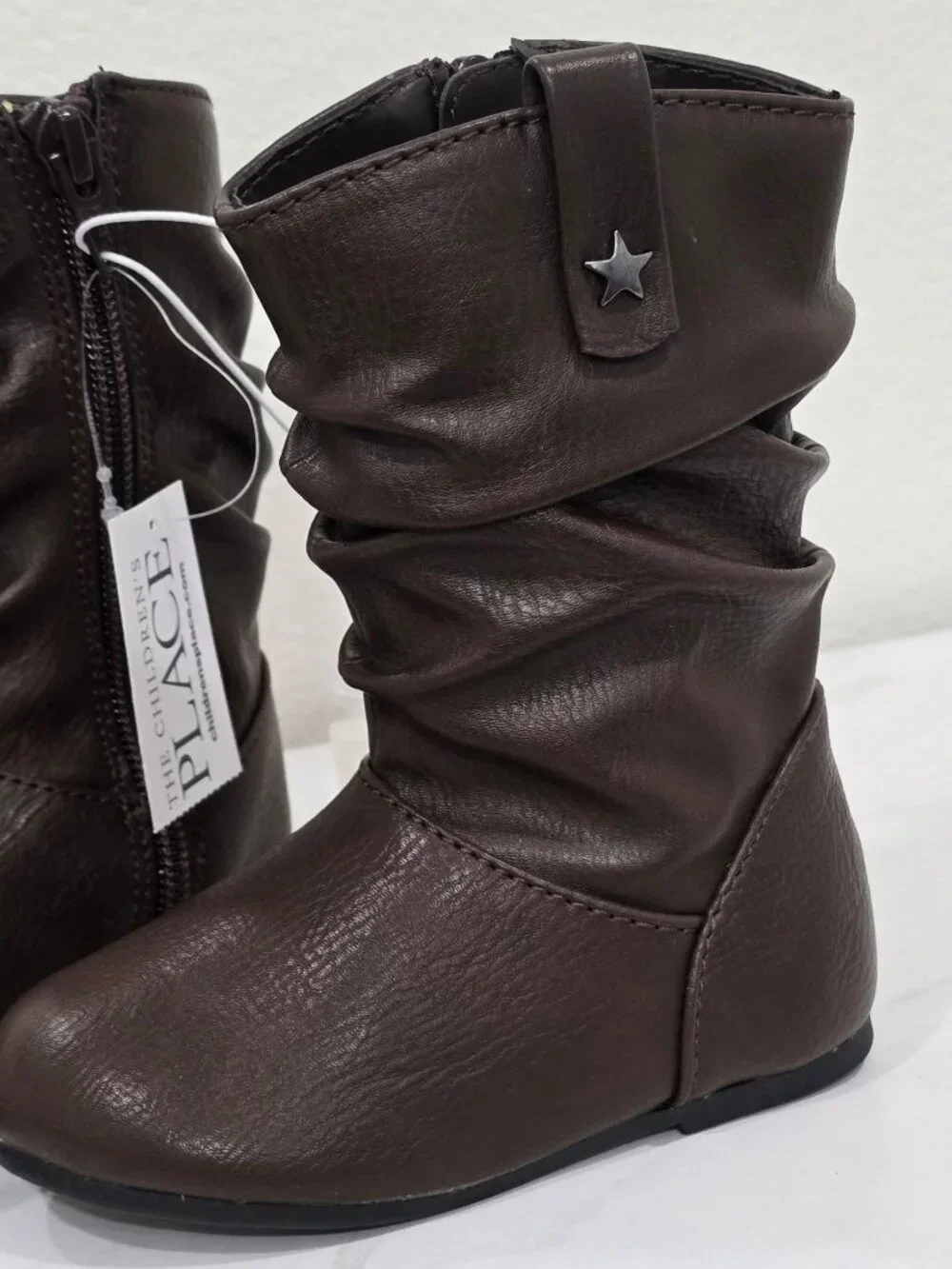 The Children’s Place ✦ Brown Slouchy Boots ✦ Star‑Accent Pull Tab Side Zipper 5
